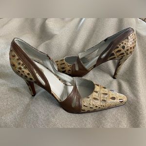 Andrue - Alligator Heels - Great condition! Barely worn. Size 8.
